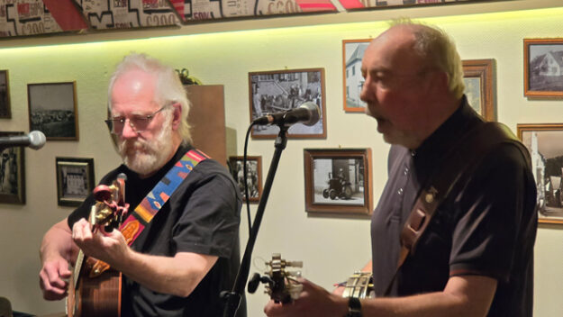 amos-rocks-event-kirchlein Musiker Amos & Rocks beim Event im "Kirchlein"