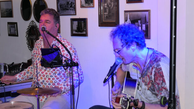 duo-o-m-event-2024 Die Musiker des Duos O.&.M. beim Event im Kirchlein