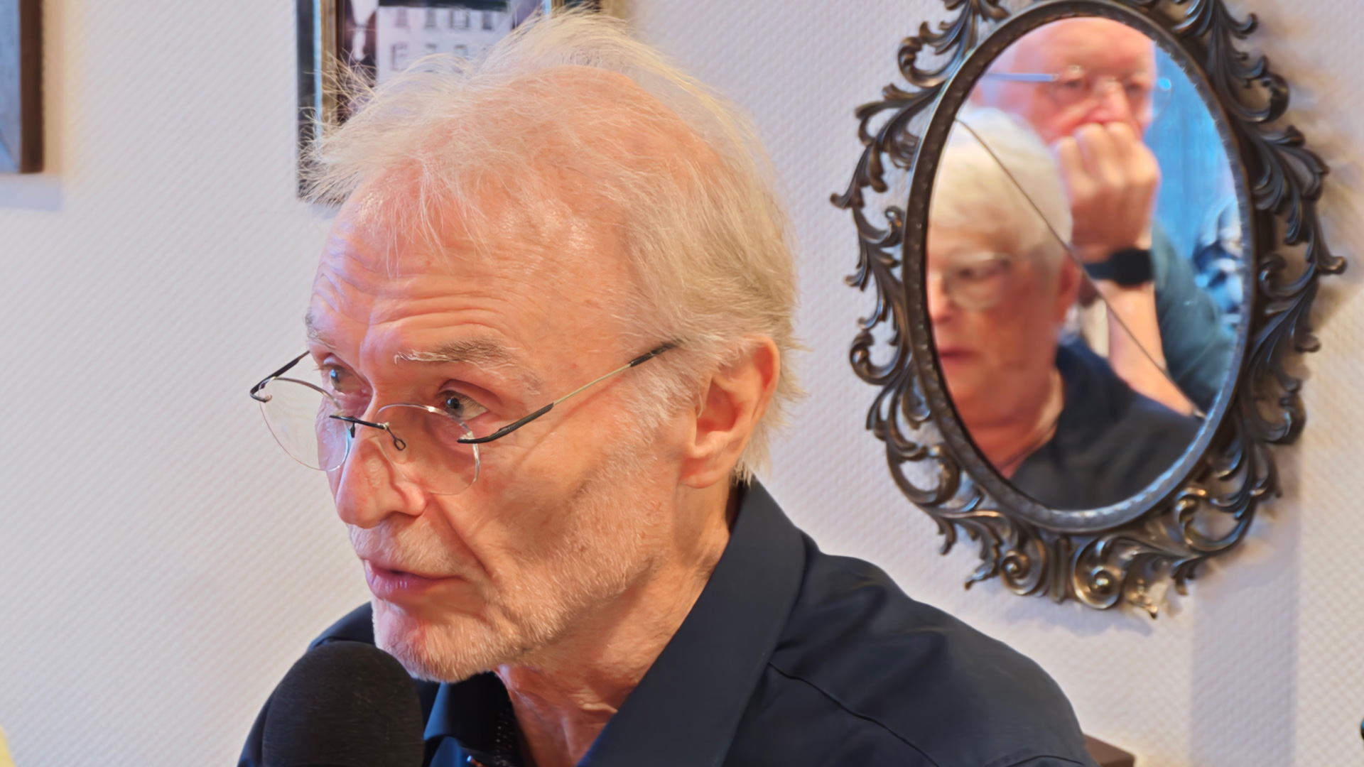 Siegward Roth live beim Event sRs-Dialekt-Projekt